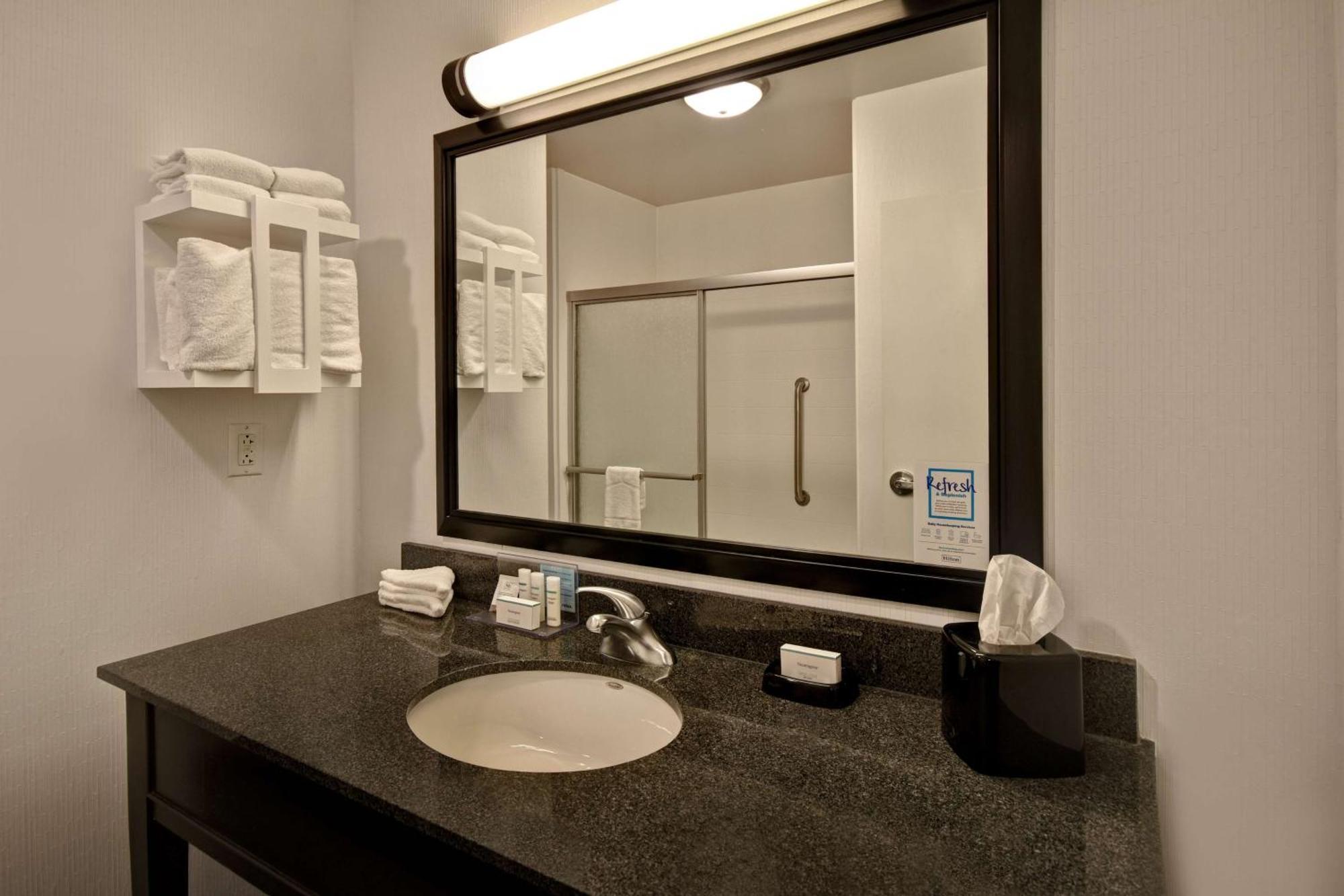 Hampton Inn & Suites Columbia South Fort Meade Area Extérieur photo
